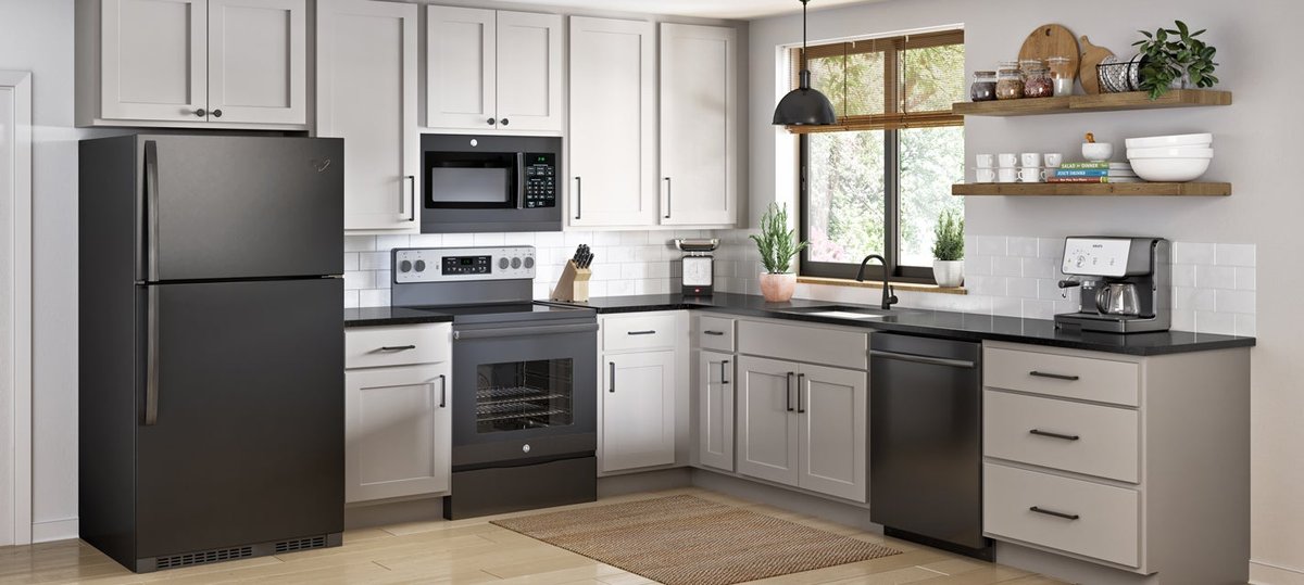 Essentials Collection kitchen by NorthPoint Cabinetry
